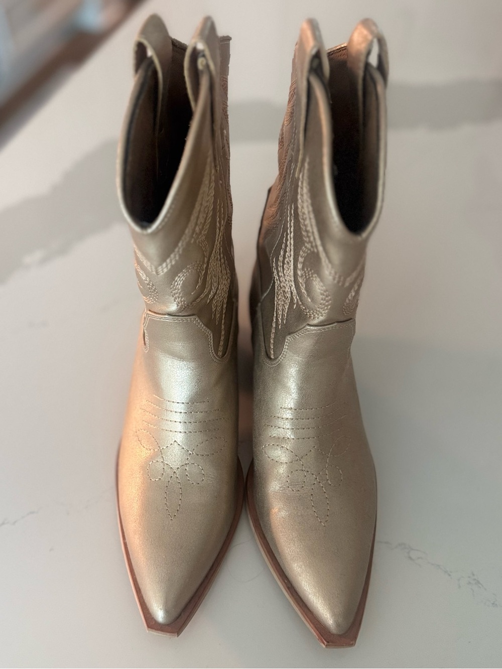 ShuShop Metallic Gold Pointed-Toe Cowboy Boots